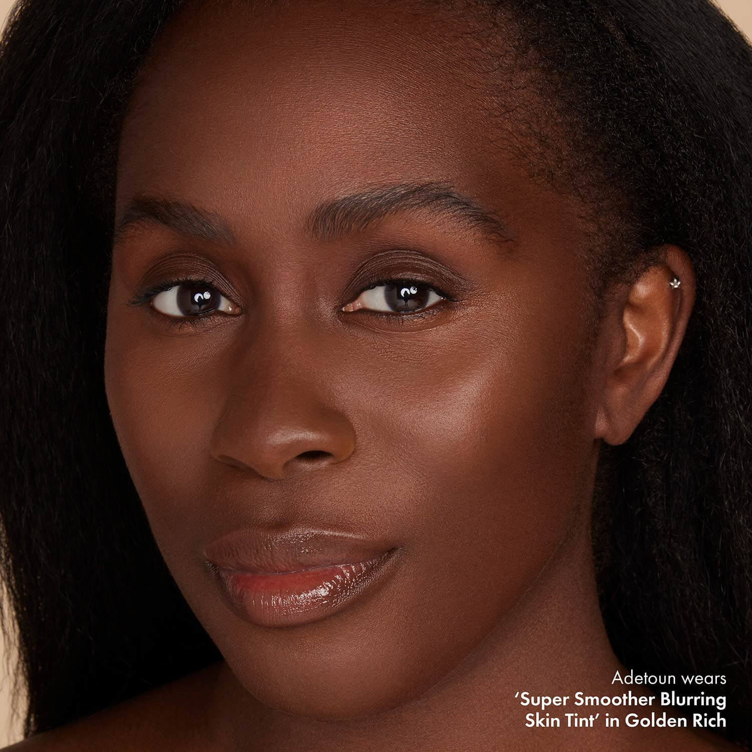 SUPER SMOOTHER BLURRING SKIN TINT (TINTE HIDRATANTE PARA LA PIEL)